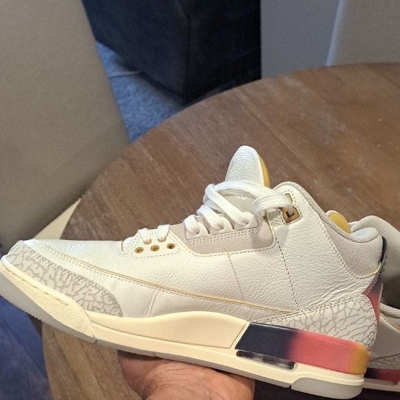 Jordan 3 Retro J Balvin Medellin Sunset Sz 10 GREAT CONDITION 9.5 / 10 - Picture 14 of 17